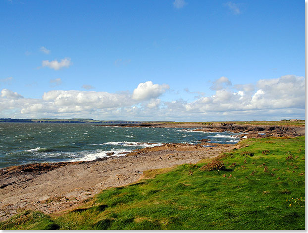 Keltische See nennt sich der Teil des Atlantiks zwischen der 
			irischen Sdkste, der Sdwestkste von Wales und den Nordksten von 
			Devon und Cornwall. Die westliche Grenze liegt im uersten Westen 
			Irlands, die sdliche etwa auf Hhe der Bretagne.