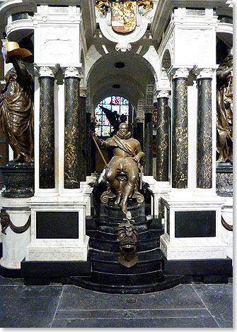 Wilhelm von Oranien, Stammvater der niederlndischen Knige, hat 
			sein prchtiges Grab in der Groen Kirche in Delft gefunden. Er 
			steuerte den Widerstand der Niederlande gegen die Spanier von 
			Dillenburg in Hessen aus