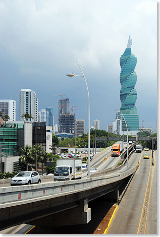 Panama-Stadt, 
			Downtown, The Revolution Tower