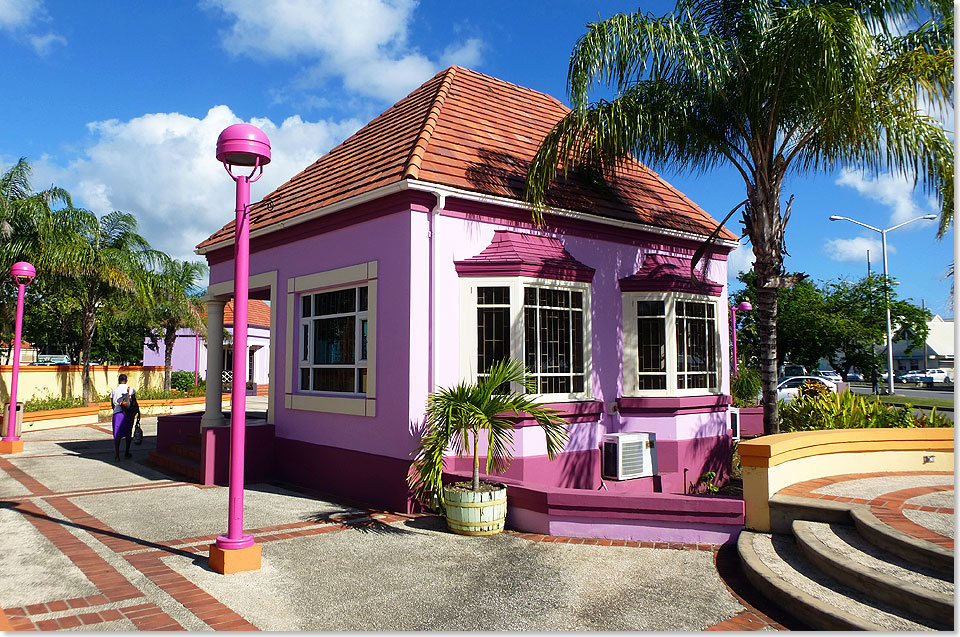 Barbados zeigt sich in der Hauptstadt Bridgetown farbenfroh. 