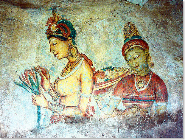 Der frische Charme der farbigen, 1.500-jhrigen singhalesischen Fresken macht die Anstrengungen des Aufstiegs schnell vergessen und ermuntert, den Weg auf den 200 Meter hohen Monolithen fortzusetzen.
