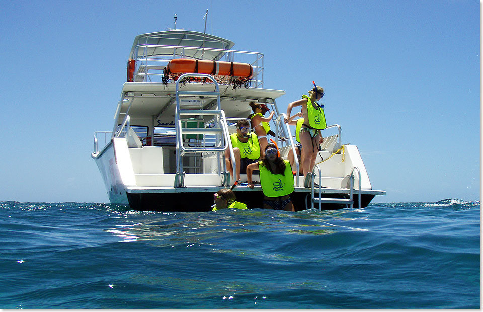  Von der kleinen Ausflugs-Yacht des Sandals sind es nur wenige Schwimmzge bis Antiguas grandiosen Unterwasserwelten.