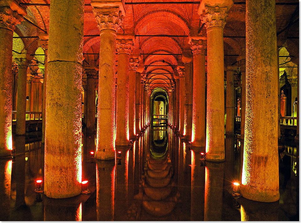 Man mag kaum glauben, dass dieser riesige Wasserspeicher  Basilica Cistern  in Istanbul bereits im 6. Jahrhundert angelegt wurde