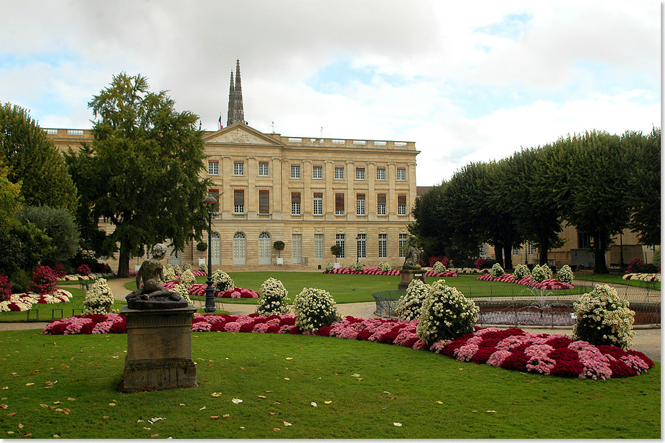 Als Tipp nicht nur fr Regentage empfiehlt sich ein Besuch des Naturkundemuseums von Bordeaux, einem der ltesten Frankreichs. Immer am ersten Sonntag im Monat ist der Eintritt frei. 