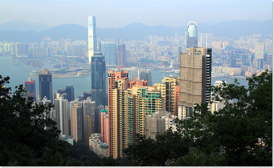 Blick vom Hongkong Peak auf die City