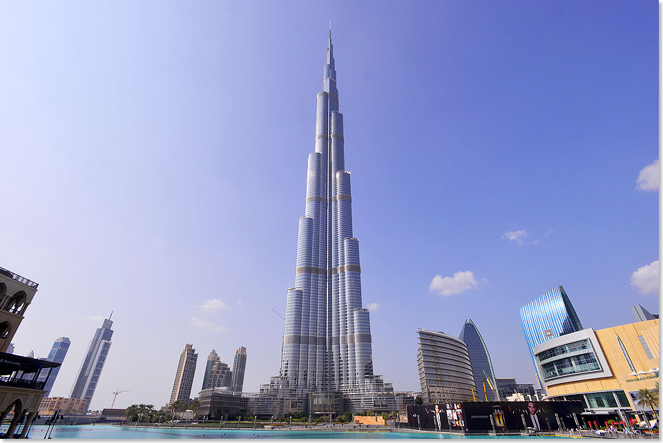 Der Burj Khalifa, das hchste Gebude der Welt, ist eines von Dubais Wahrzeichen.
