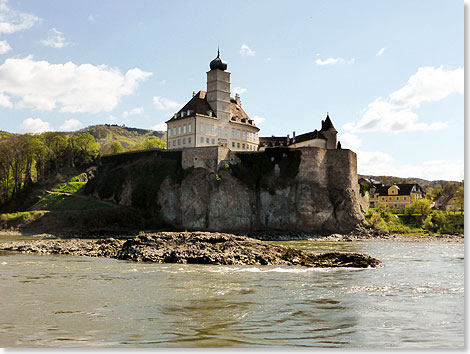 Das beliebteste Fotomotiv nach der Wachau stellt das Schloss Schnbhel dar. 