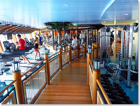 Blick in das Fitness Center auf Deck 10.