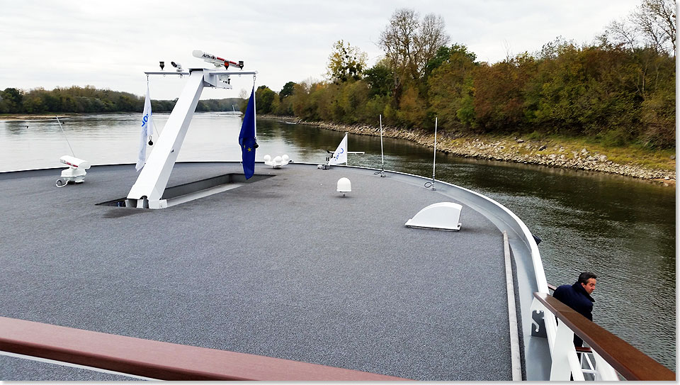Der Loire-Flusslauf zwingt den Kapitn zu scharfen Kurswechseln.