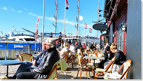 Das beliebte Szene-Caf Brommen am Gteborger Hafen.