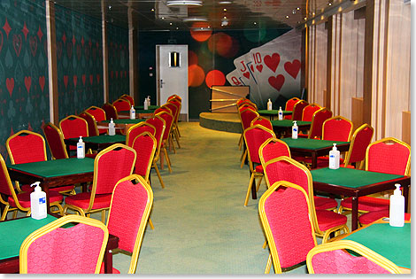 Das Kartenzimmer Nansen eignet sich auch fr grere Bridge-Turniere unter den Kartenspiel-verliebten englischen Gsten von Cruise & Maritime Voyages. 