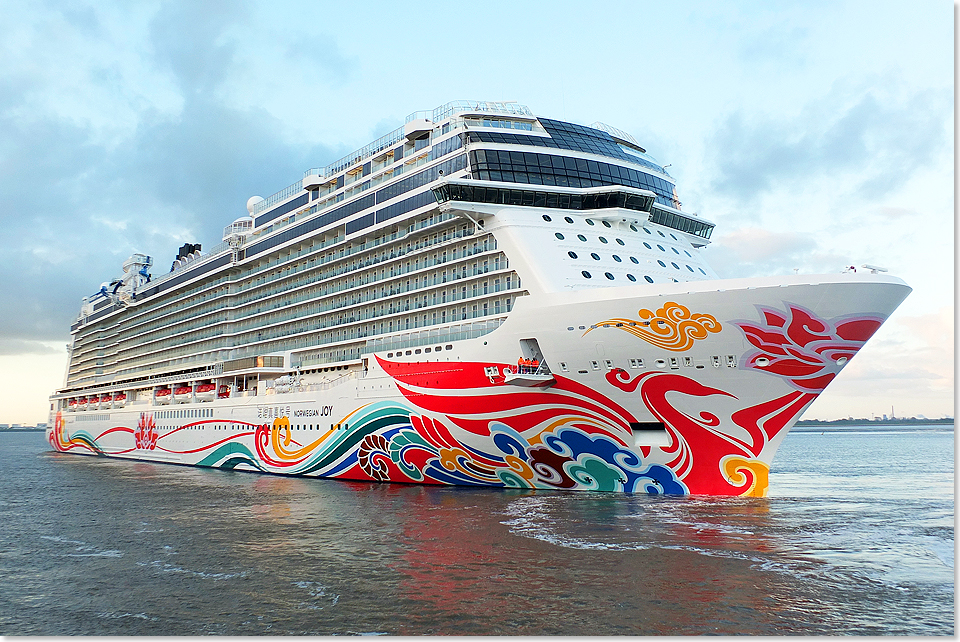 18108 Norwegian Joy Schwesterschiff der NORWEGIAN BLISS 27042017 C Eckardt