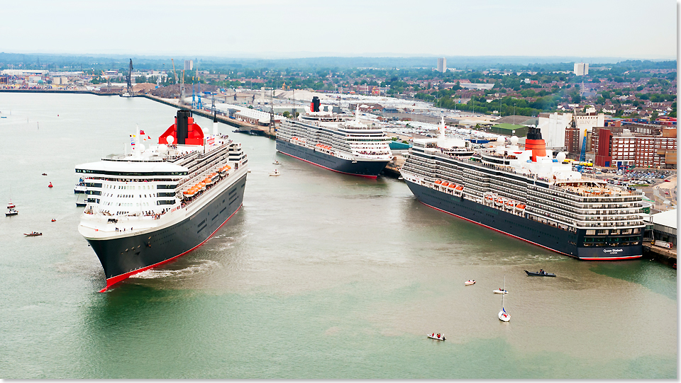 18111 Cunard 3 Queens Foto Cunard Line