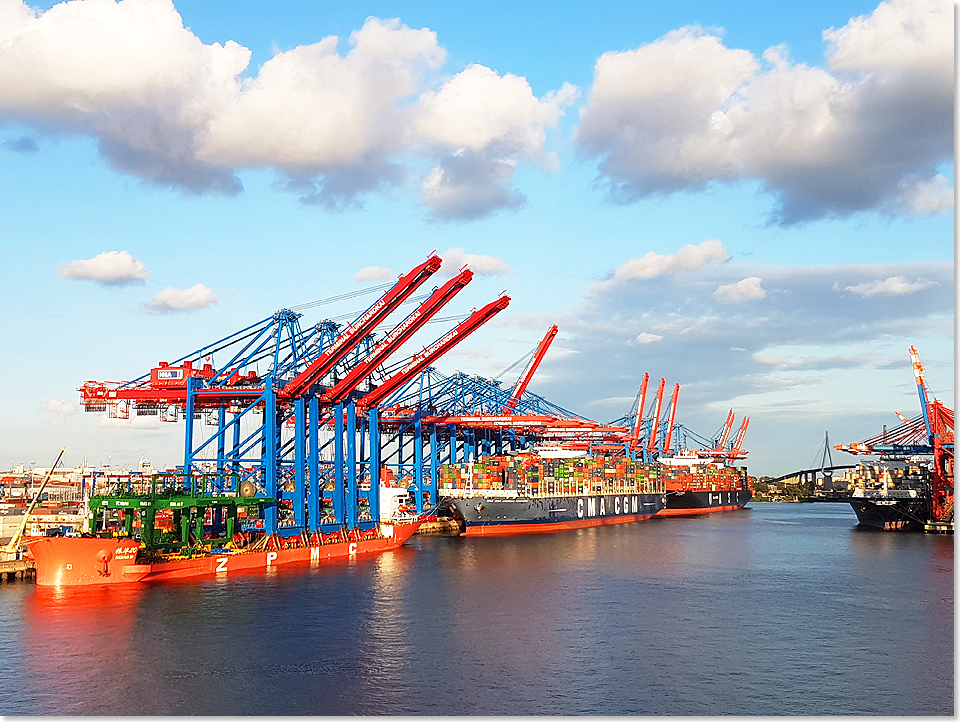 18118 NORDISABELLA PSW 05 Das Eurogate Terminal bekommt neue Container Kraene aus China von einem Schwergutfrachter