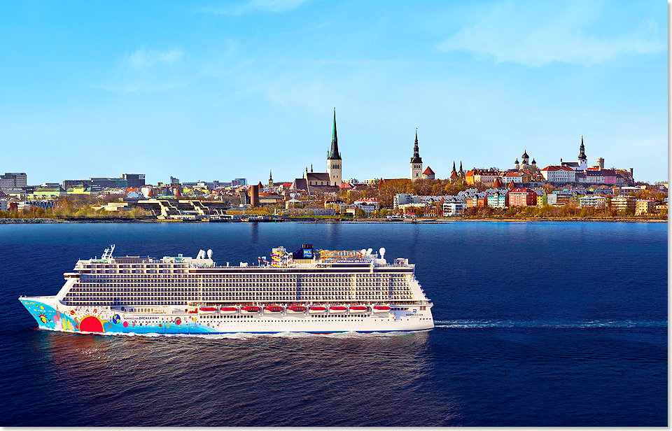 18204 NCL Breakaway vor Tallinn Foto NCL