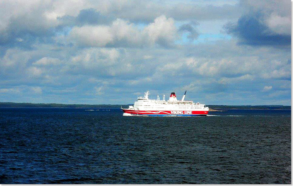 18209 Die gute alte ROSELLA vor Mariehamn auf der Fahrt nach Kapellskaer DSCI9888 Foto C Behm