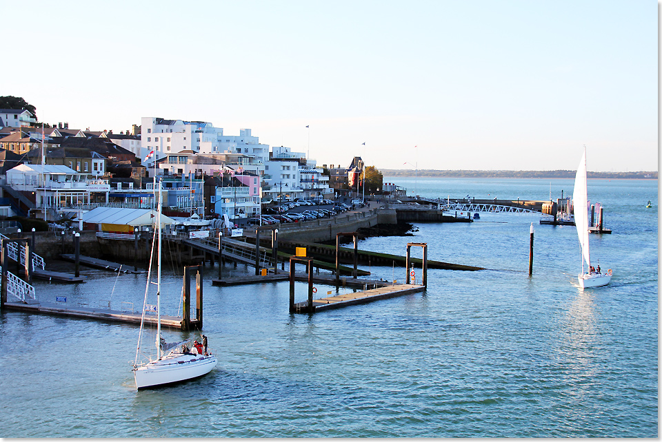 19212 12 Cowes31 2018 Kai Ortel