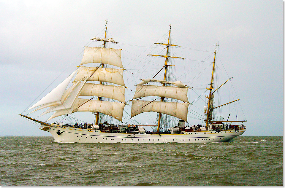 19219 GORCH FOCK Foto Dieter Bromund Bremen