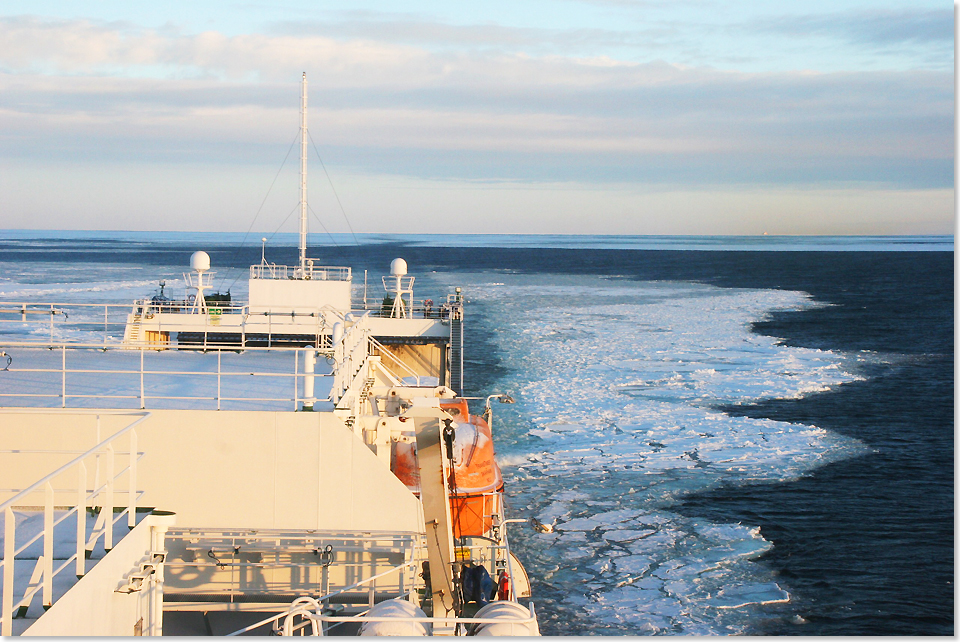 20215 PSW Blick ueber das Wetterdeck nach achtern