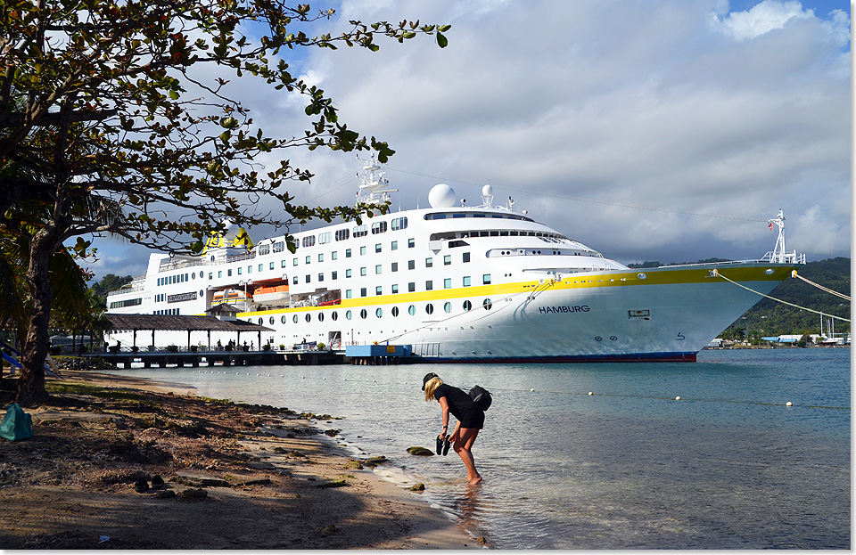 17305 Cuba Fricke In Port Antonio passt nur die HAMBURG an die Pier