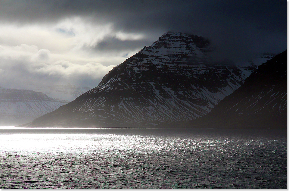 17309 9488 Island Berge Ankunft 2017 Kai Ortel