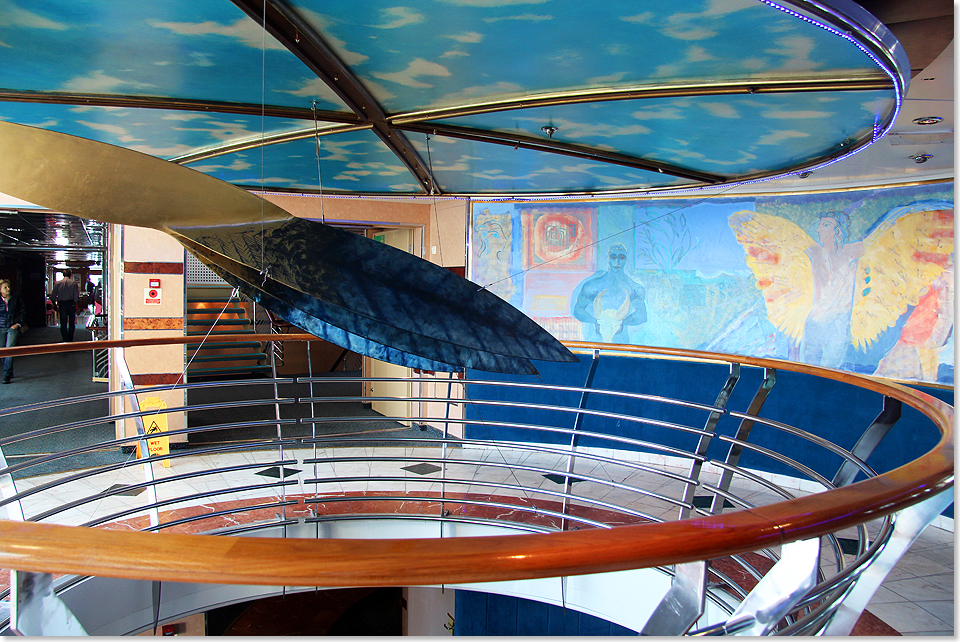 17317 11 Ikarus Palace Atrium02 2016 Kai Ortel