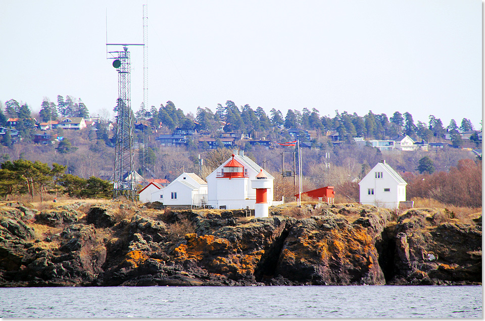 17318 PSW MS NORHOLM 27 Der Leuchtturm in der Ansteuerung des Oslofjords