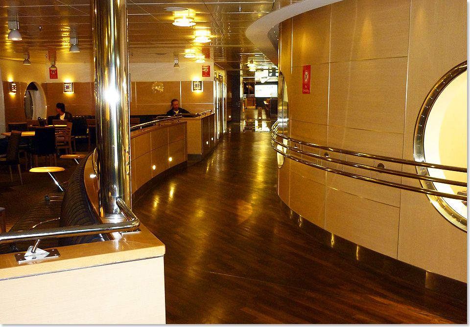18318 05 Dover Seaways Arcade Lounge01 2013 Kai Ortel