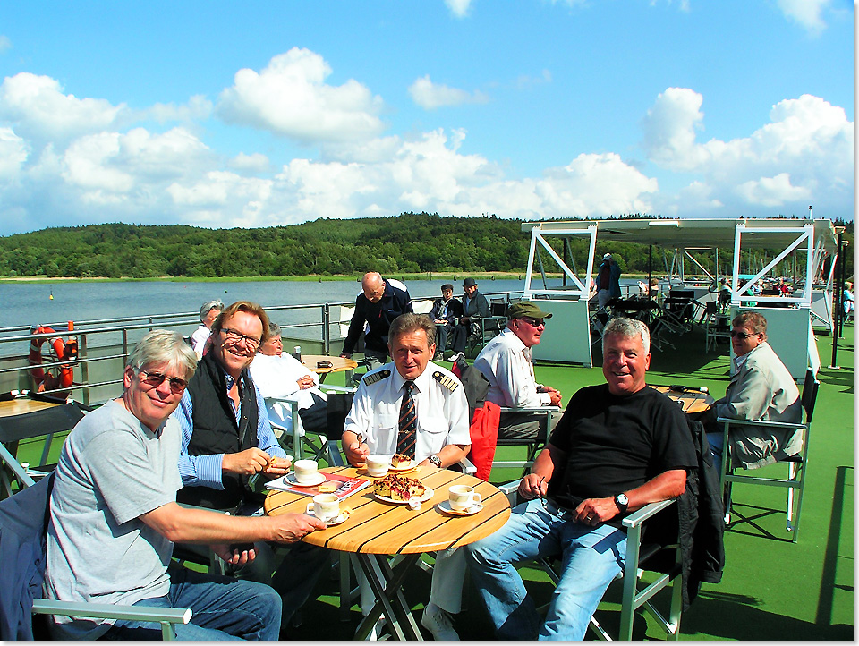 19315 MS SAXONIA Vierer Runde mit Wolfgang Lippert an Deck in Ralswiek