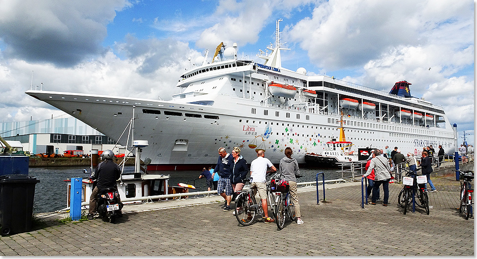 19321 wohnschiff2 Star Libra Foto JaJo Zeigert Wismar 