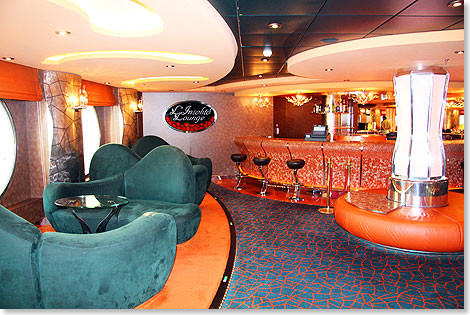 17407 MSC Fantasia L Insolito Lounge02 2015 Kai Ortel