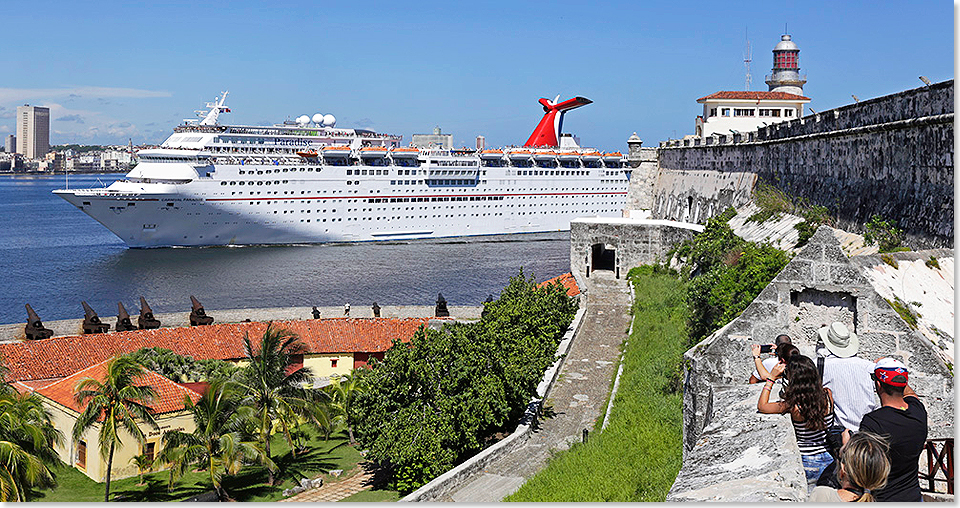 17511 CarnivalParadiseHavana Foto Carnival Cruises