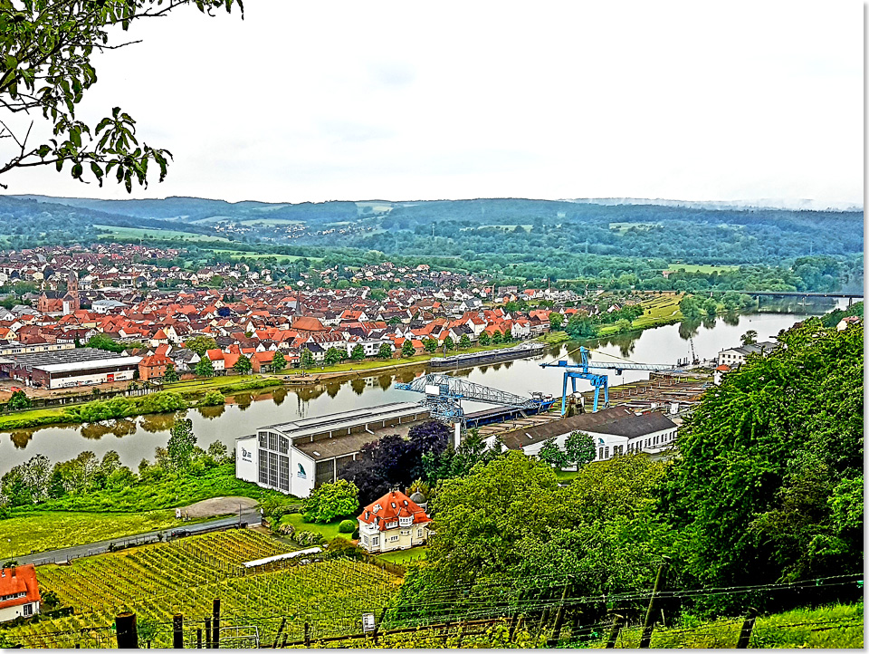 19515 25 Die beruehmte Schiffswerft in Erlenbach