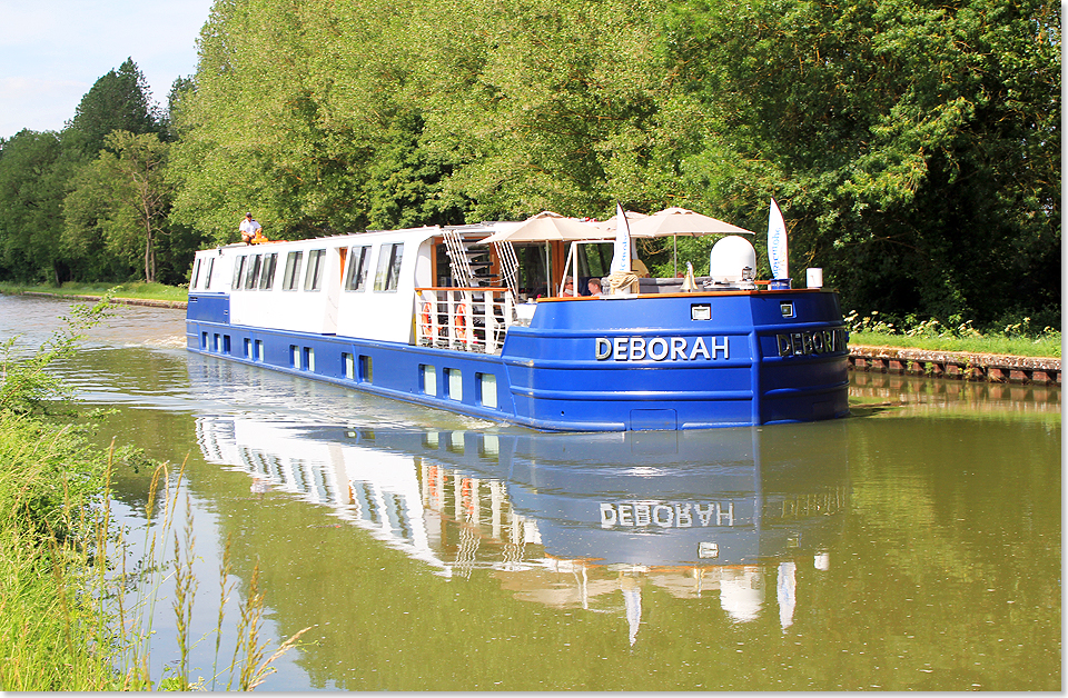 17515 PSW 513 DEBORAH auf dem Loire Seitenkanal