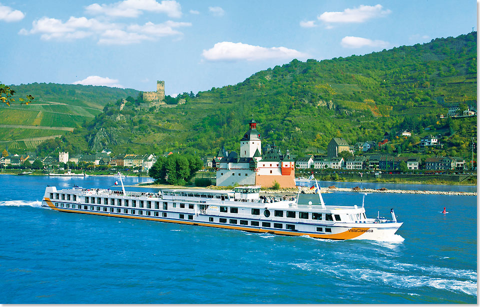 17607 VistaClassica vor Burg Pfalzgrafenstein und Burg Gutenfels