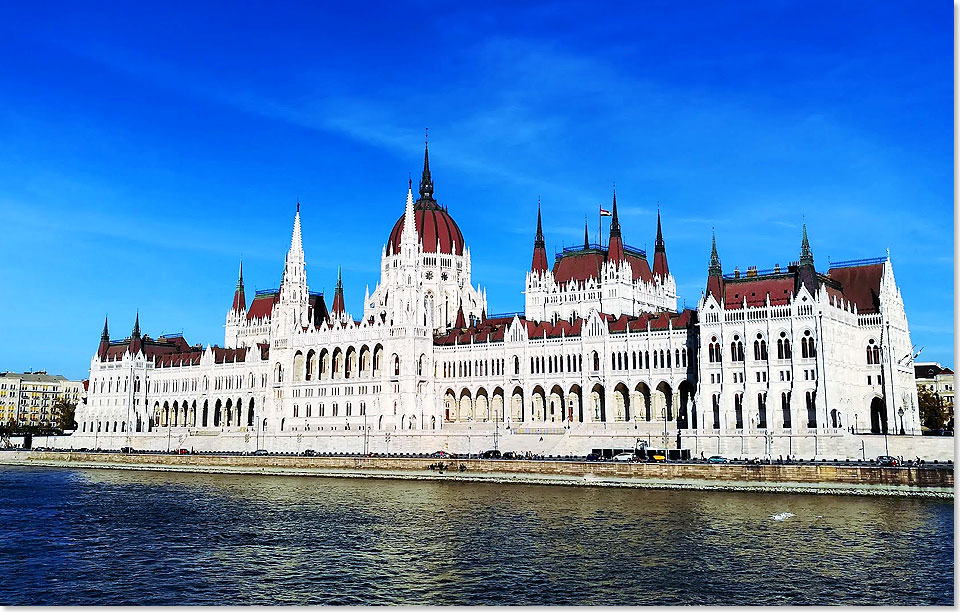 17612 A ROSA RIVA Parlament Budabest 20171015 161817 Foto Philip Duckwitz Koeln