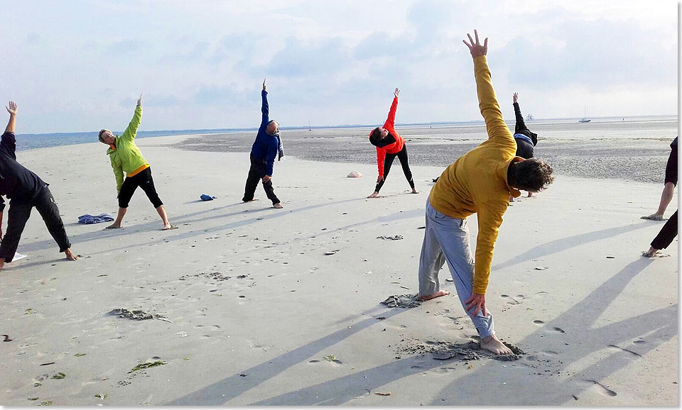 17614 Yoga auf der Sandbank Foto Marketing Groningen