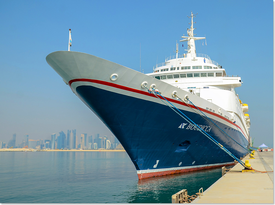 18611 Boudicca im Hafen von Doha Foto Fred Olsen Line