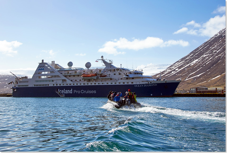 19611 OCEAN DIAMOND in Island Aufgrund des großen Interesses findet vom 4. bis 13. Juli 2020 erstmals eine rein deutschsprachige Rundreise mit der OCEAN DIAMOND statt.