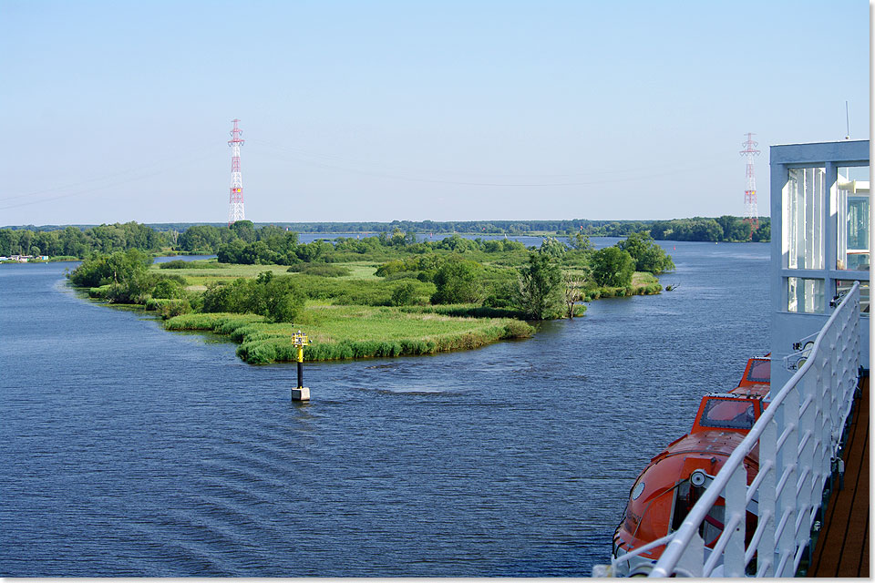 Im Stettiner Haff teilt sich das Fahrwasser hufig. Auch hier herrscht Lotsenpflicht.