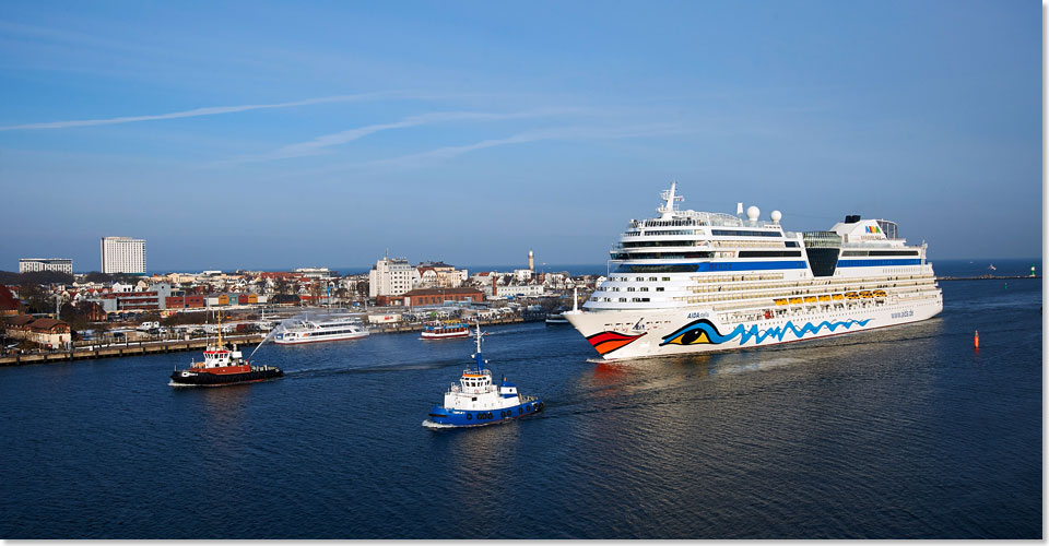 AIDAstella-Erstanlauf in Rostock-Warnemnde.