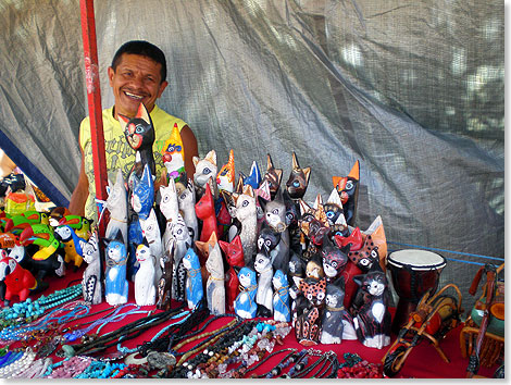 Geschnitzte Katzen in allen Gren auf dem Markt in Puntarenas, Costa Rica