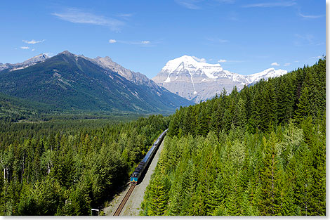 THE CANADIAN in den Rocky Mountains am North Thompson River