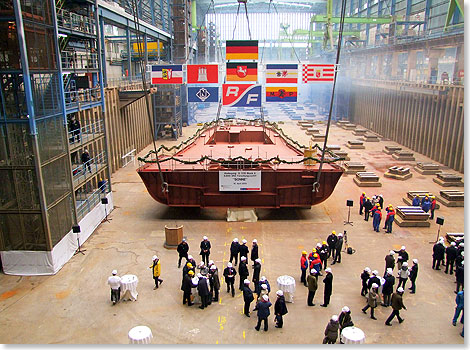 Das neue Forschungsschiff SONNE, das nach den Vorschriften des Germanischen Lloyd entsteht, soll im Januar 2015 an die Wissenschaft bergeben werden.