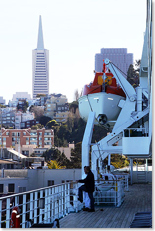 Festgemacht am Pier 35 vor der Transamerica Pyramid.