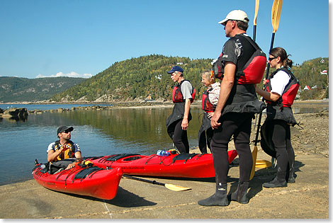 Das wasserreiche Qubec ist ein Tummelplatz fr Wasserwanderer. Wie hier am Saguenay-Fjord bei Otter Lake kann man fast berall Kanus mieten
