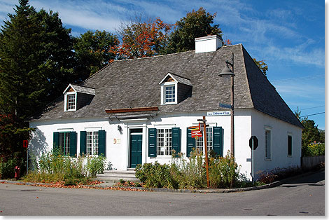 Das 
	Tsawenhohi-Huptlingshaus, zwischen 1807 und 1820 fr den 
	Wendat-Oberhuptling Nicolas Tsawenhohi Vincent gebaut, dient heute als 
	Museum