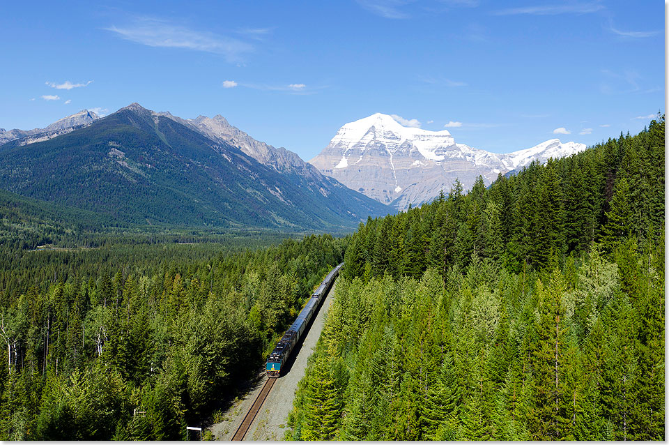 THE CANADIAN in den Rocky Mountains am North Thompson River