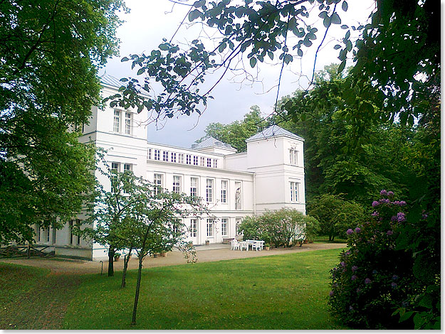 Das 
			Humboldt-Schloss in Tegel