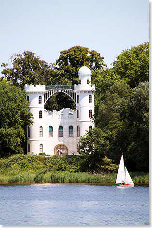 Das 
			Schloss Pfaueninsel in der Havel